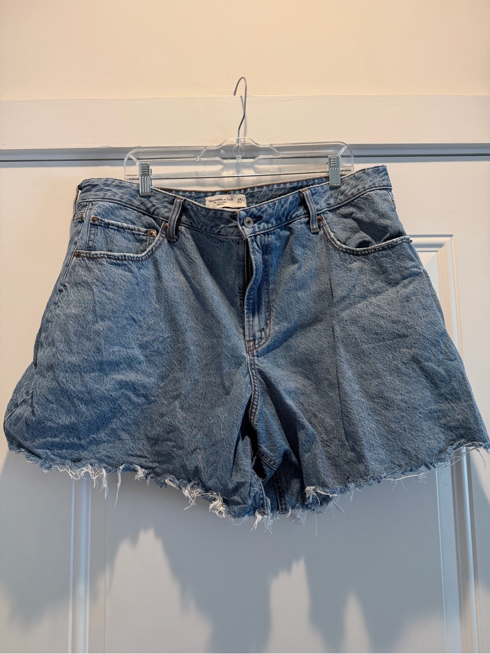 Abercrombie & Fitch Blue Denim High-Rise Frayed Hem Women's Shorts